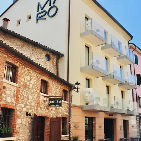 Miro' Hotel